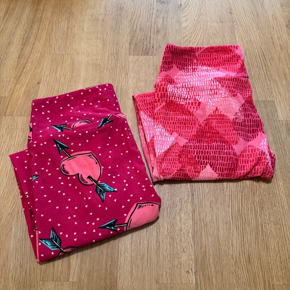 Lularoe ONE SIZE Lot of 2 Pink Red Valentine's Day Leggings